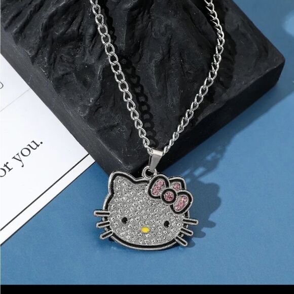 Luxurious Hello Kitty Necklace - Picture 1 of 7